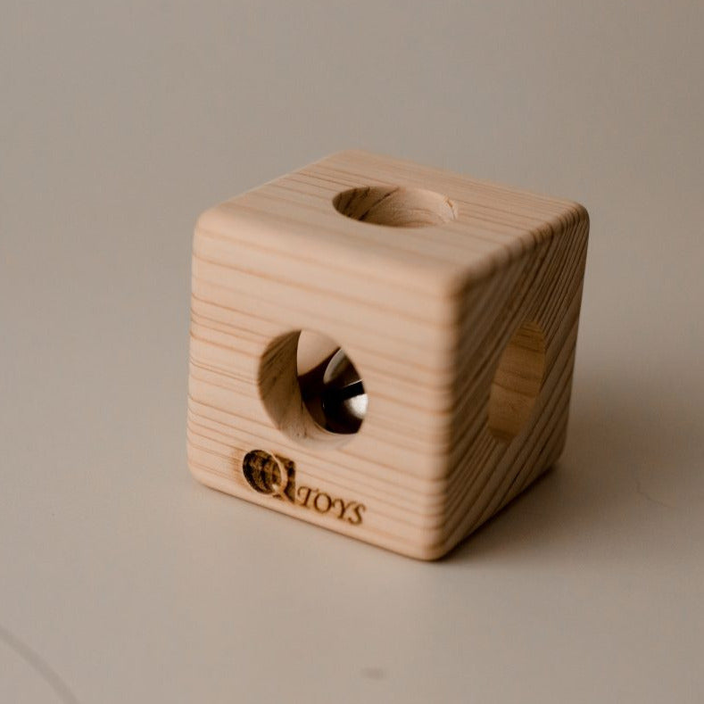 Qtoys Cube Rattle