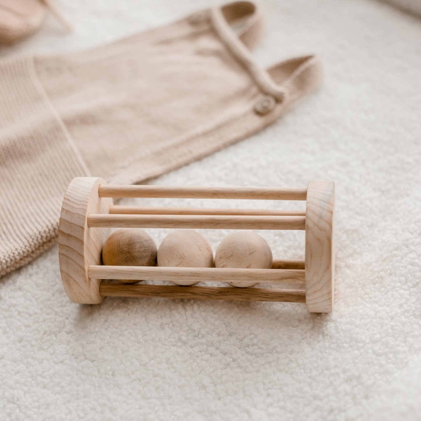 Qtoys Rolling Ball Rattle - Natural