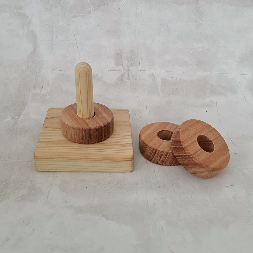 Qtoys Vertical Ring Stacker